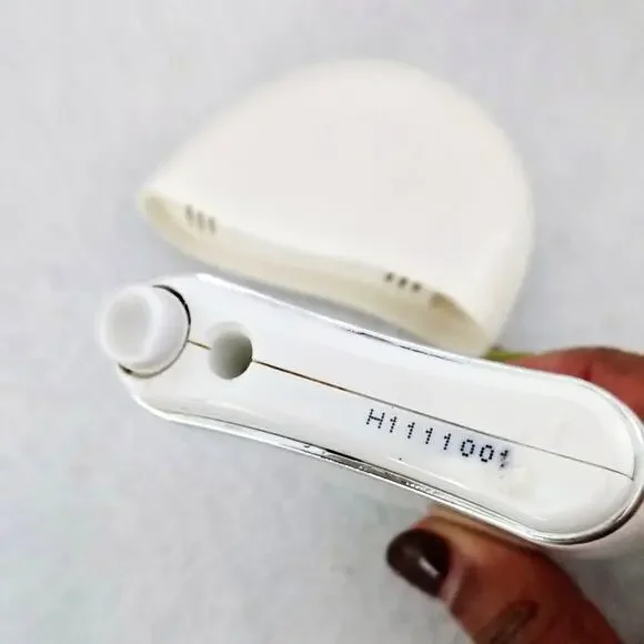 Clarisonic Opal Infusion System Anti Aging Personal Hygiene System with Charger